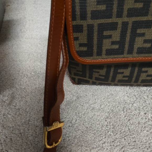 Fendi Zucca Messenger bag - Picture 2 of 9